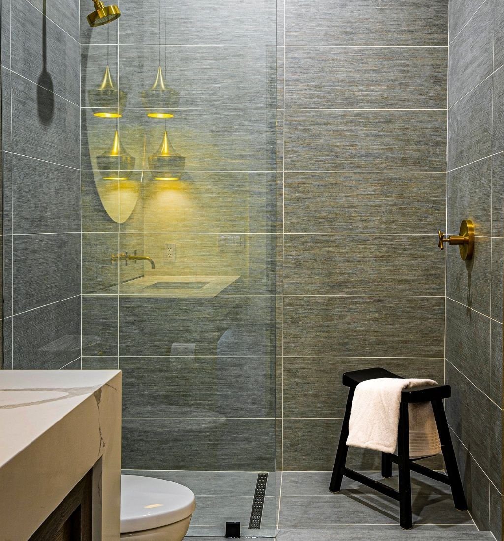 bathroom fitters N17 6UR